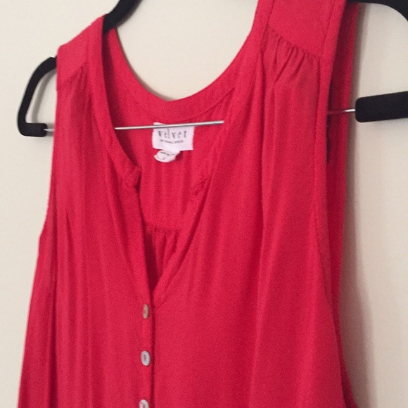 Velvet sleeveless Top - Picture 5 of 6